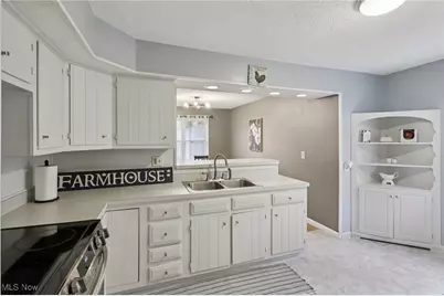 1699 Redwood Avenue, Akron, OH 44301 - Photo 15