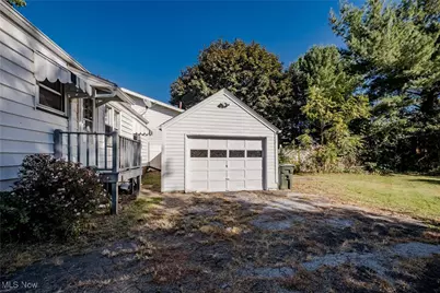 918 19th Street NE, Canton, OH 44714 - Photo 25