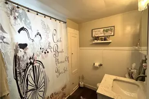 114 Stroud Ave, Weirton, WV 26062 - Photo 13