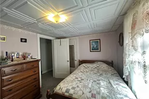 114 Stroud Ave, Weirton, WV 26062 - Photo 9