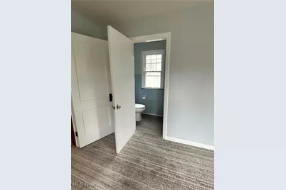 517 Oak Knoll Avenue SE, Warren, OH 44483 - Photo 15