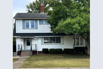 517 Oak Knoll Avenue SE, Warren, OH 44483 - Photo 1