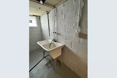 517 Oak Knoll Avenue SE, Warren, OH 44483 - Photo 29