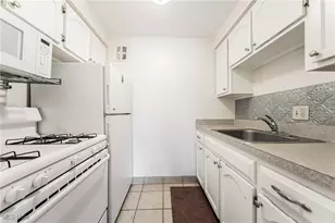 12900 Lake Ave, Oakwood, OH 44107 - Photo 9