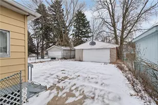 1726 Shaw Ave, Akron, OH 44305 - Photo 29