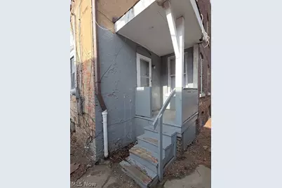 1818 Knowles Avenue, East Cleveland, OH 44112 - Photo 17