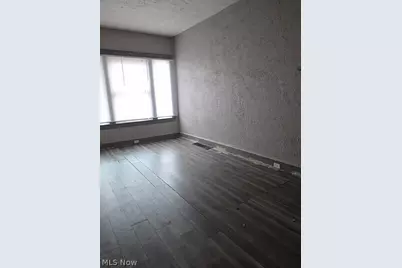 1818 Knowles Avenue, East Cleveland, OH 44112 - Photo 3