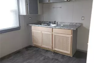 1818 Knowles Ave, East Cleveland, OH 44112 - Photo 7