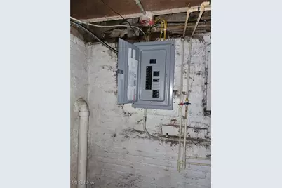 1818 Knowles Avenue, East Cleveland, OH 44112 - Photo 13