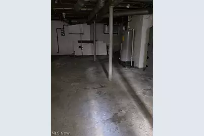 1818 Knowles Avenue, East Cleveland, OH 44112 - Photo 15