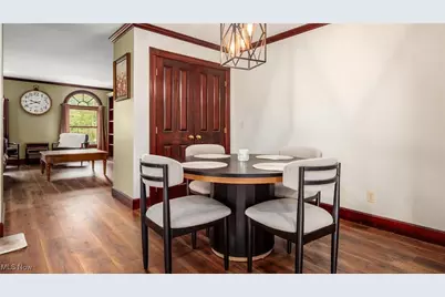 1736 Forest Hills Circle, Zanesville, OH 43701 - Photo 9