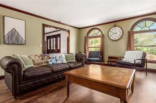 1736 Forest Hills Cir, Zanesville, OH 43701 - Photo 11