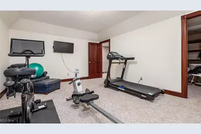 1736 Forest Hills Circle, Zanesville, OH 43701 - Photo 31