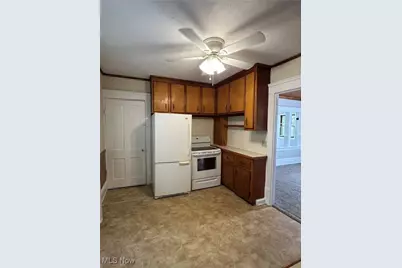 2134 7th Street SW, Akron, OH 44314 - Photo 9