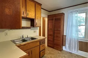 2134 7th St SW, Akron, OH 44314 - Photo 7