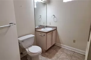 26736 Rue Saint Anne Ct, Warrensville Heights, OH 44128 - Photo 17