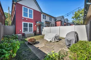 2001 W 58th St, Loveland, OH 44102 - Photo 5