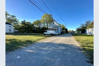 112 W 25th Street, Lorain, OH 44052 - Photo 7