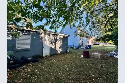 112 W 25th Street, Lorain, OH 44052 - Photo 9