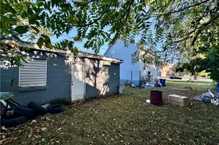 112 W 25th St, Lorain, OH 44052 - Photo 9