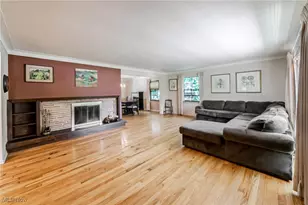 3153 Eastwick Dr, Cleveland Heights, OH 44118 - Photo 5