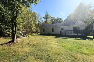 2073 S Park Ln, Roaming Shores, OH 44084 - Photo 5