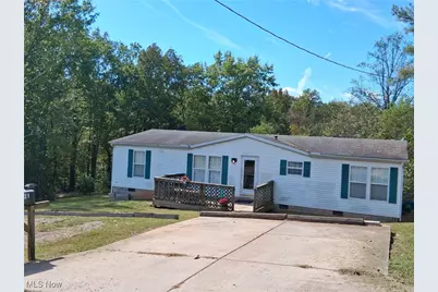 2021 Robinson Hill Rd, Marietta, OH 45750 - Photo 1