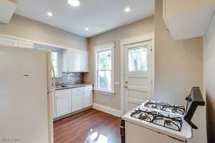 12006 Castlewood Ave, Loveland, OH 44108 - Photo 11