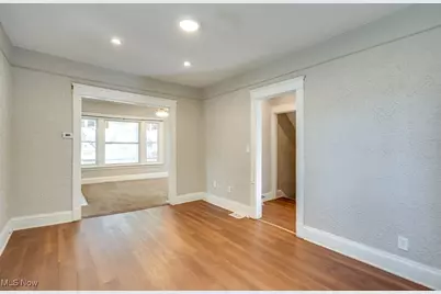 12006 Castlewood Avenue, Loveland, OH 44108 - Photo 9