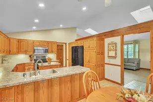 233 Marion Ave, Akron, OH 44312 - Photo 9