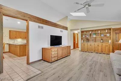 233 Marion Avenue, Akron, OH 44312 - Photo 7