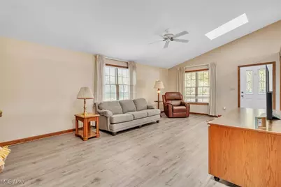 233 Marion Avenue, Akron, OH 44312 - Photo 5