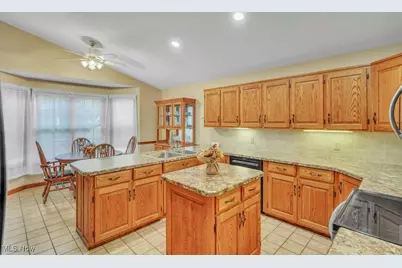 233 Marion Avenue, Akron, OH 44312 - Photo 11