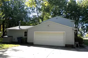 37818 Lakeshore Blvd, Eastlake, OH 44095 - Photo 3