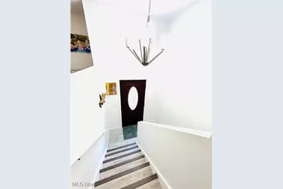 111 Magua Drive, Akron, OH 44319 - Photo 9