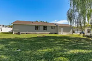 8929 Falcon Dr, Streetsboro, OH 44241 - Photo 3