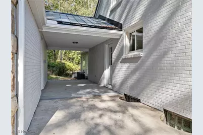 1043 Krumroy Road, Akron, OH 44306 - Photo 29