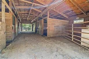 1043 Krumroy Rd, Akron, OH 44306 - Photo 35