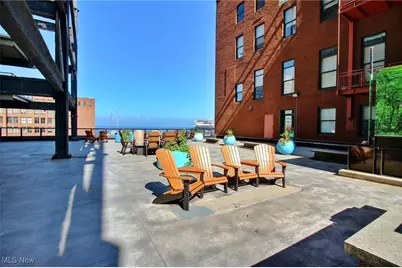 701 W Lakeside Avenue #1301, Loveland, OH 44113 - Photo 21