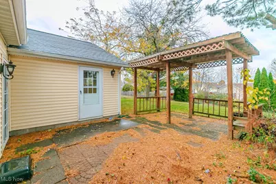 321 Parkway Boulevard, Madison, OH 44057 - Photo 31