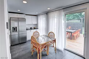 9605 Baltic Rd, Loveland, OH 44102 - Photo 11