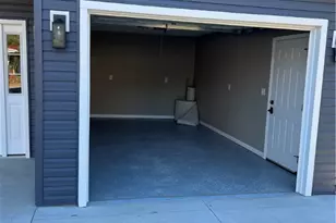 315 S Wallace St, Uhrichsville, OH 44683 - Photo 15