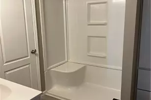 315 S Wallace St, Uhrichsville, OH 44683 - Photo 9