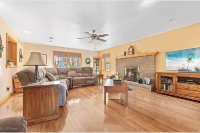 853 Fairway Drive, Alliance, OH 44601 - Photo 11