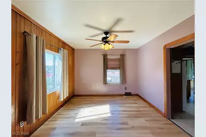 141 Cleveland Road, Weirton, WV 26062 - Photo 9