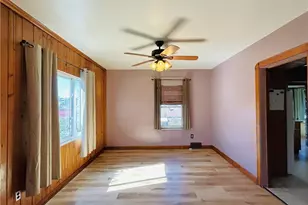 141 Cleveland Rd, Weirton, WV 26062 - Photo 9