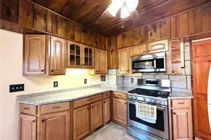 141 Cleveland Rd, Weirton, WV 26062 - Photo 5