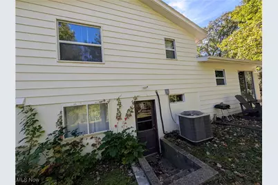 1494 Hilton Drive, Akron, OH 44313 - Photo 47