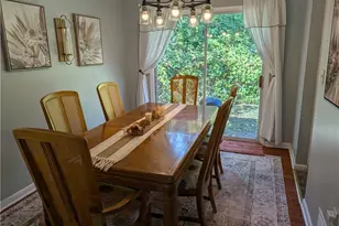 1494 Hilton Dr, Akron, OH 44313 - Photo 7