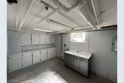 1867 Coronado Avenue, Youngstown, OH 44504 - Photo 11